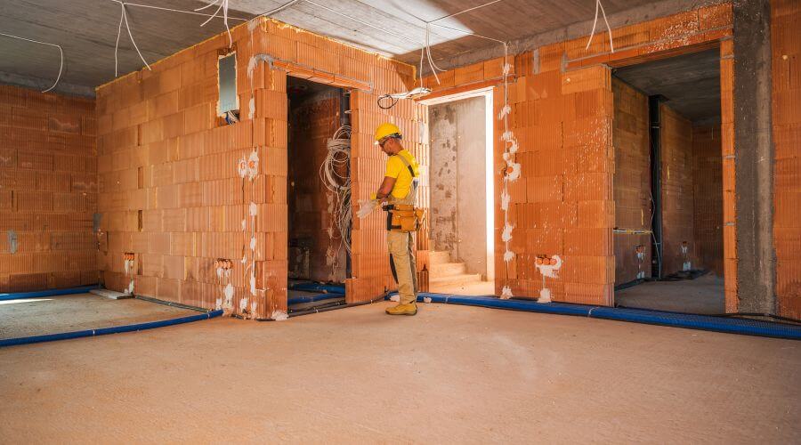 Expert flood damage restoration services in Harcourt, IA
